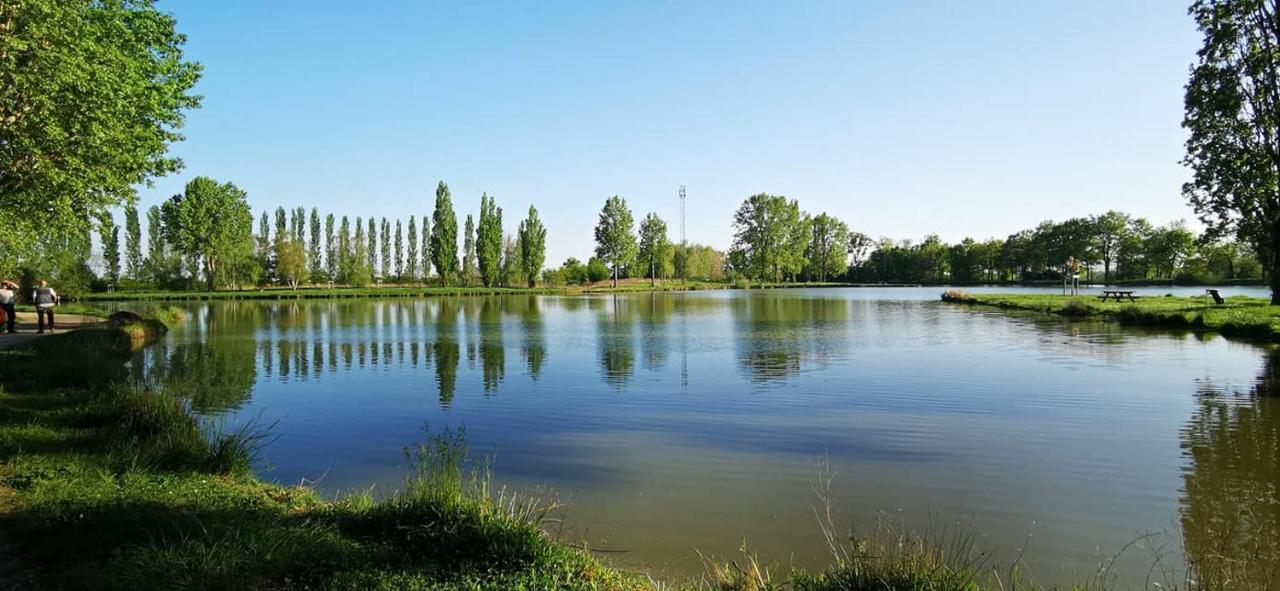 Hotel L'Oasis Des Dombes Ambérieux-en-Dombes Esterno foto